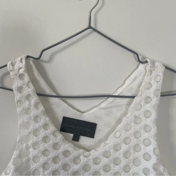 Anthropologie | Sunday in Brooklyn White Polka Dot V-Neck Tank Top Size XS - Picture 3 of 6